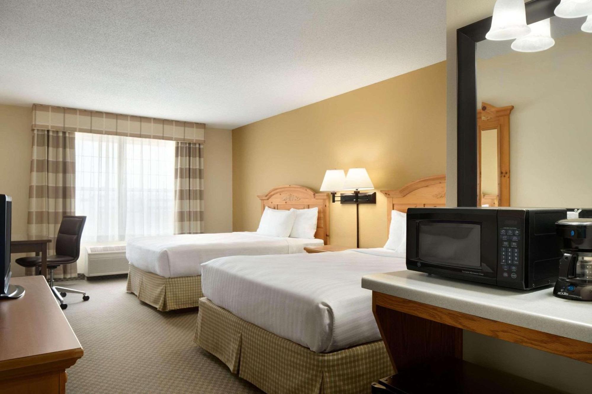 Country Inn & Suites By Radisson, Grinnell, Ia Esterno foto